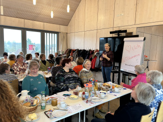 Gäste beim Frauenfrühstück in Markt Einersheim